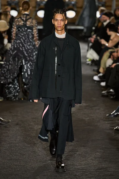 Look 49